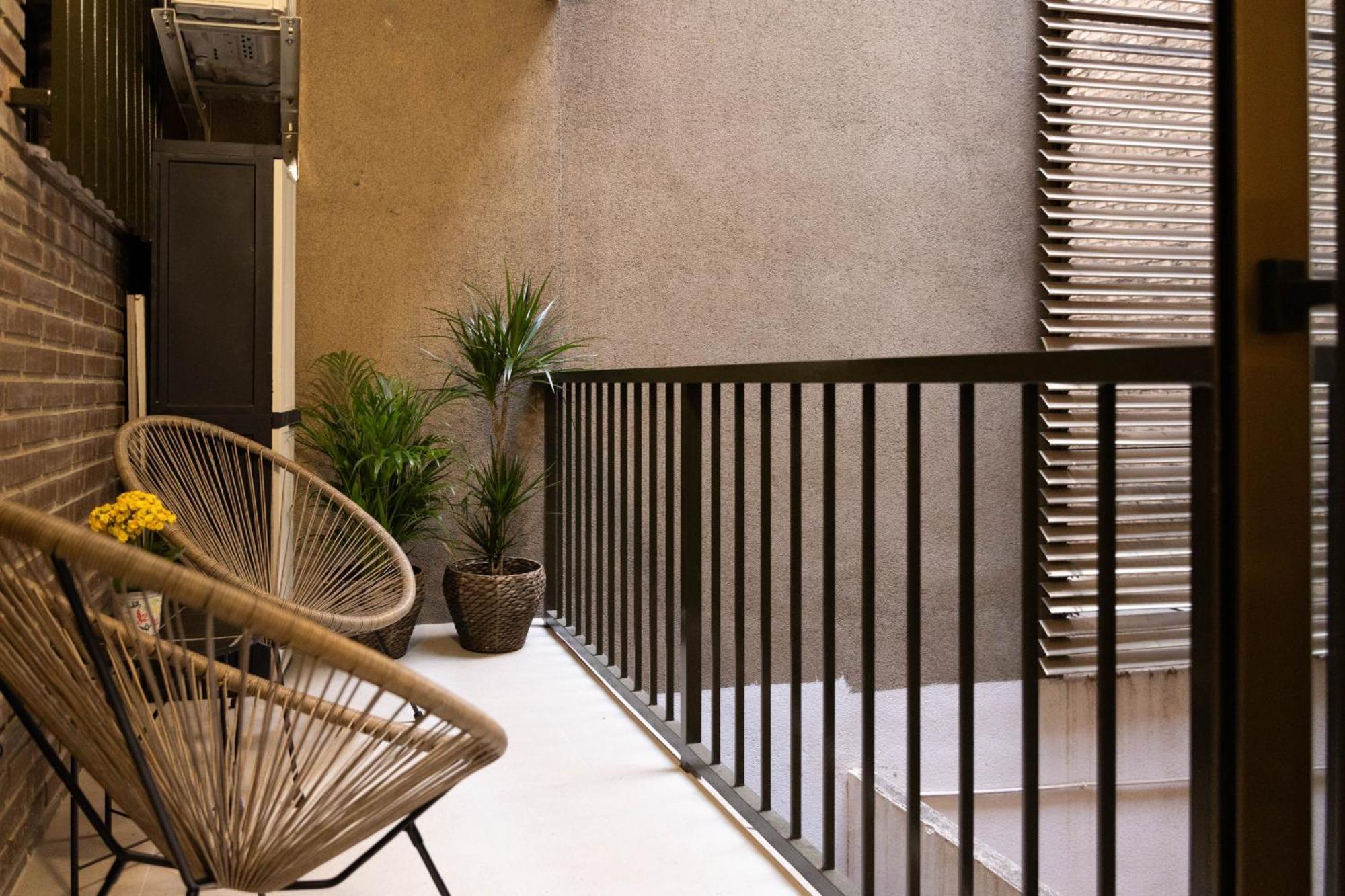 Dorm4You Centro Valencia Exterior foto